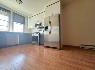 72-27 66th St #2R, Ridgewood, NY 11385
