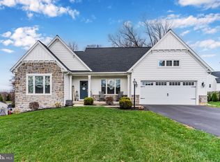 290 Poplar Dr, Boiling Springs, PA 17007