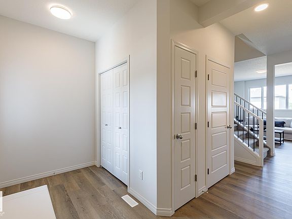 3rd image of 99 Silverstone Dr