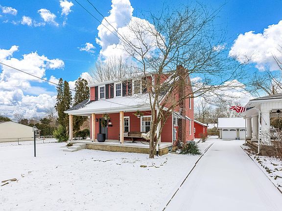 3rd image of 979 Granville Rd