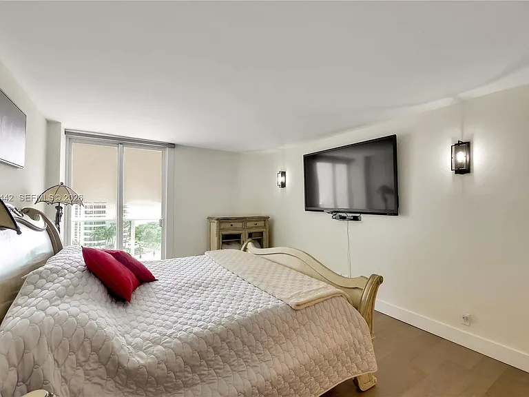 100 Bayview Dr #1008 — Photo 30