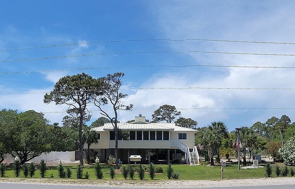 2nd image of 901 W Gulf Beach Dr
