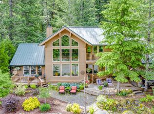 22461 E Autumn Ln, Rhododendron, OR 97049