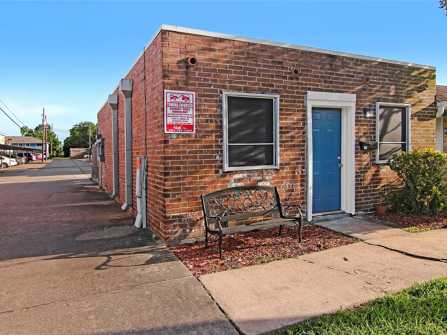 1 bed, 1.0 bath, 680 sqft, $1,050 — Photo 3