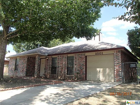 4th image of 2501 Hemlock Dr