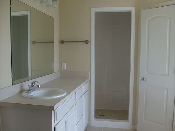 5th image of 709 W Aldine Ct