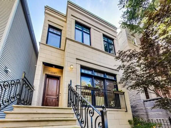 (undisclosed Address), Chicago, IL 60657