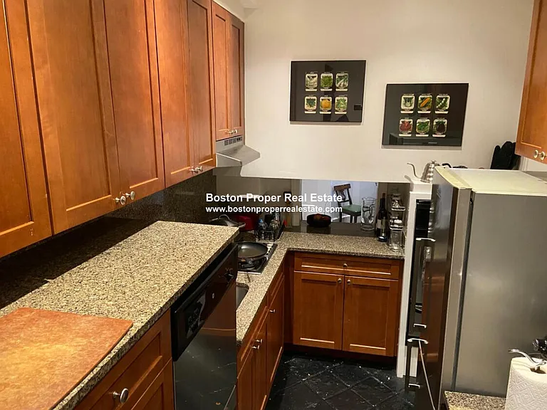 113 Beacon St #7 — Photo 16