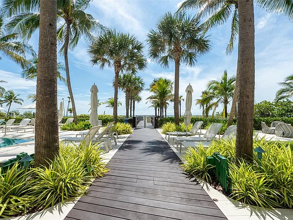 4th image of 730 N Ocean Blvd #1501
