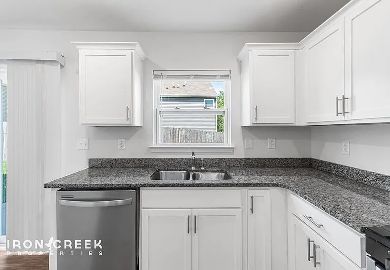 352 Oak Branch Rd — Photo 8