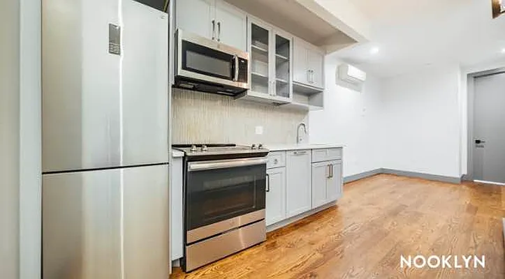 Rented by Nooklyn NYC LLC | media 2