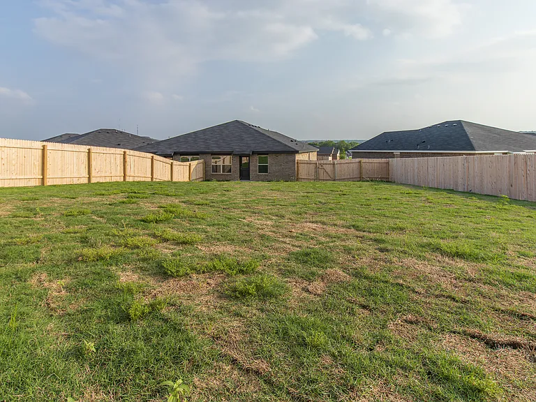 1230 Lehmann Dr — Photo 21