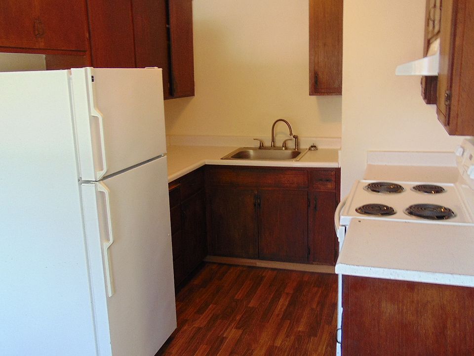 Downtown Lakeport Apartments - 15 Royale Ave Lakeport CA | Zillow