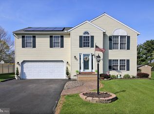 4 Ladybug Ln, Myerstown, PA 17067