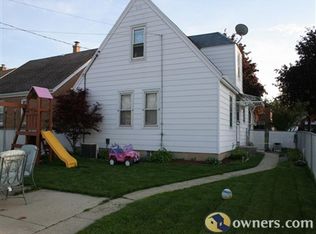 3362 W Ruskin St, Milwaukee, WI 53215