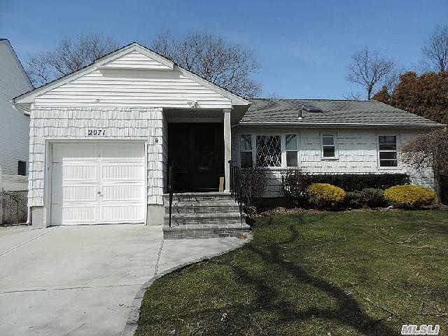 1st image of 2071 Central Dr N