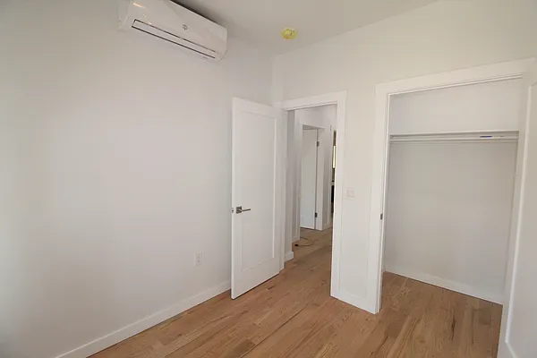 Rented by Compass | media 24