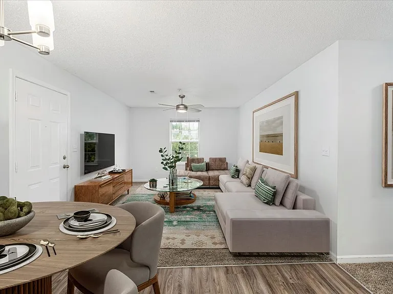 Stoney Ridge Luxury Apartments — Photo 2