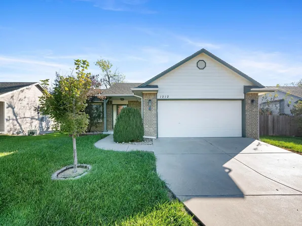 1212 N Beau Jardin St, Derby, KS 67037