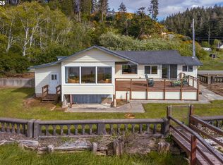 57569 Parkersburg Rd, Bandon, OR 97411