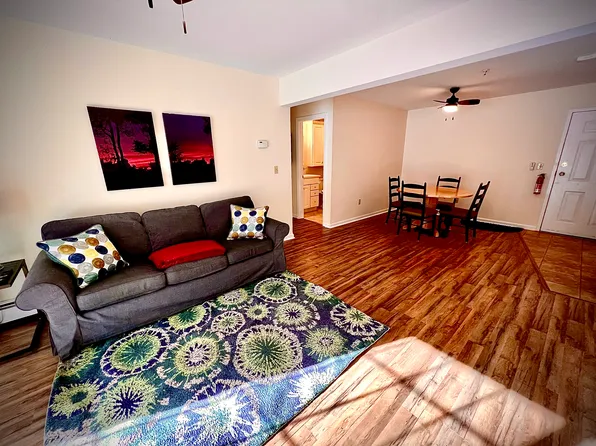 267 Hildred Dr, Burlington, VT 05401