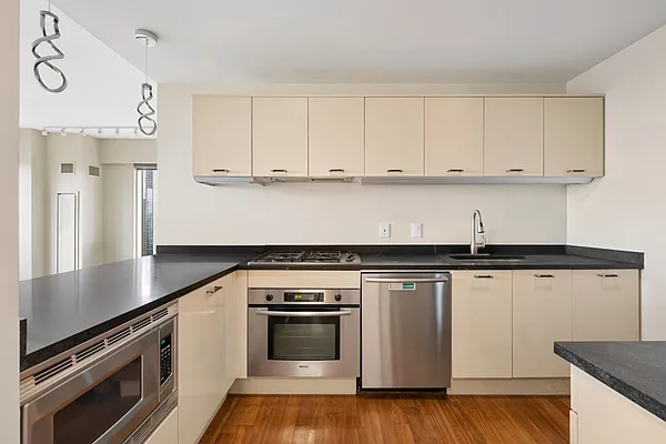 Rented by Corcoran | media 10