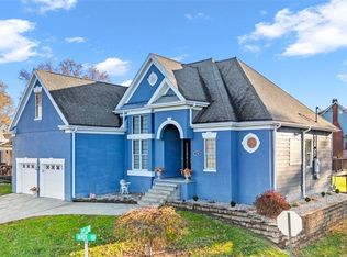 2700 River Rd, Vienna, WV 26105