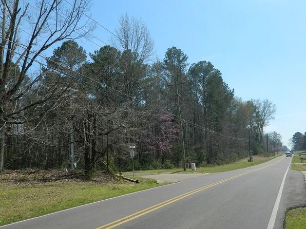 S Montgomery St, Starkville, MS 39759