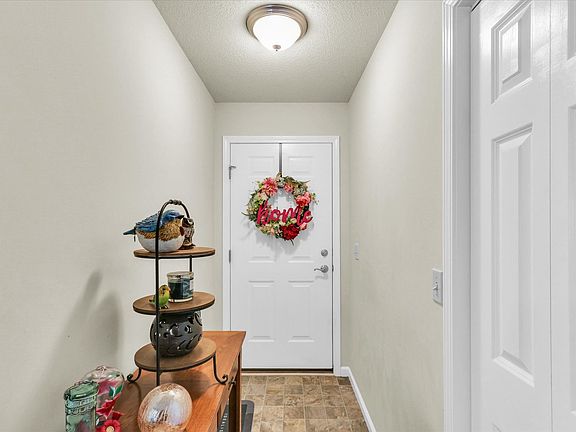 5th image of 2310 E Country Squire Dr