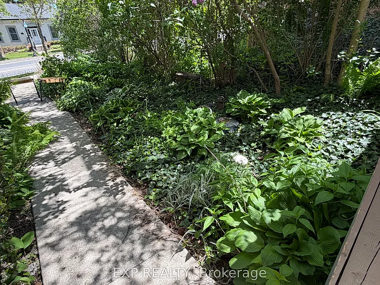22 1st St #UPPER — Photo 21