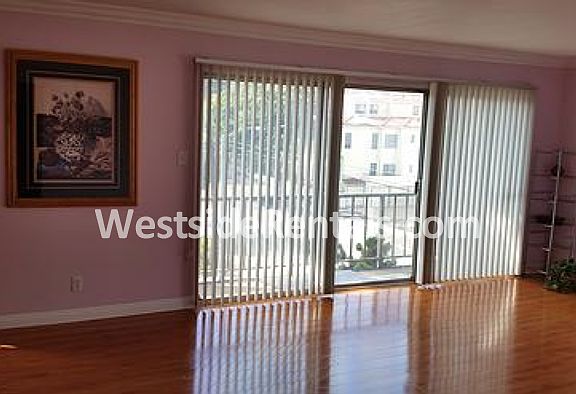 3rd image of 100 Loma Ave #17