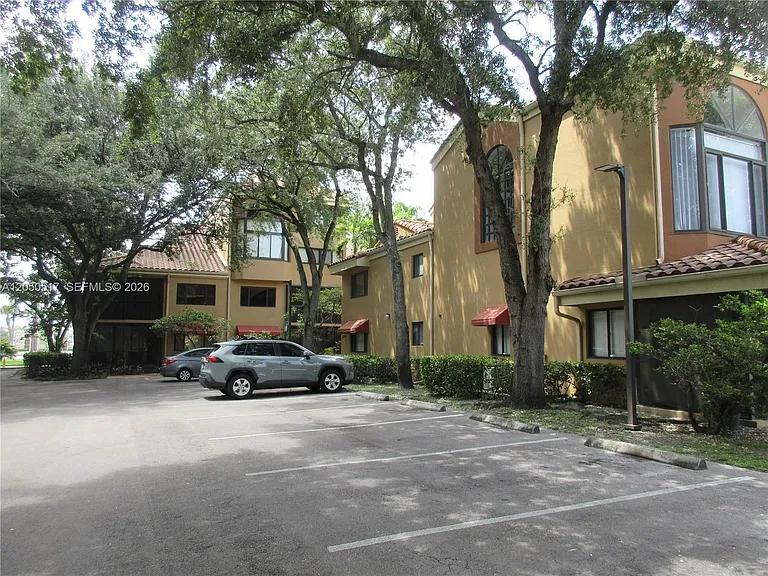 15545 Miami Lakeway N #211 — Photo 20