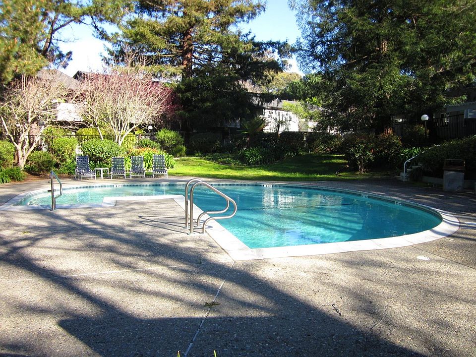 1st image of 402 Boardwalk Ave APT 8