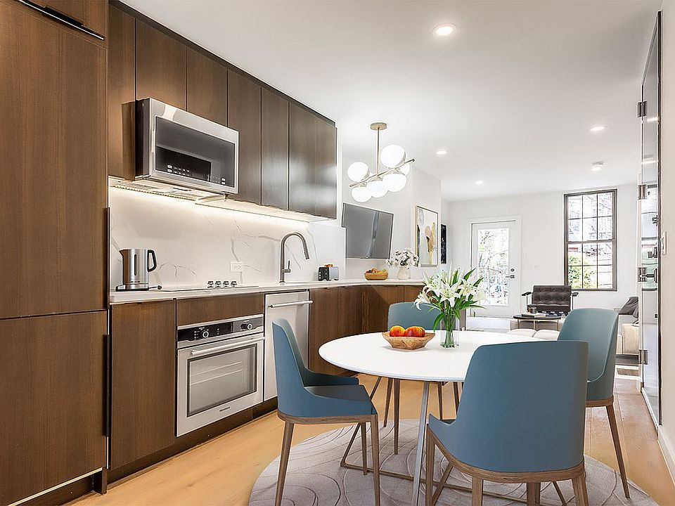 1st image of 5-13 51st Ave #1W