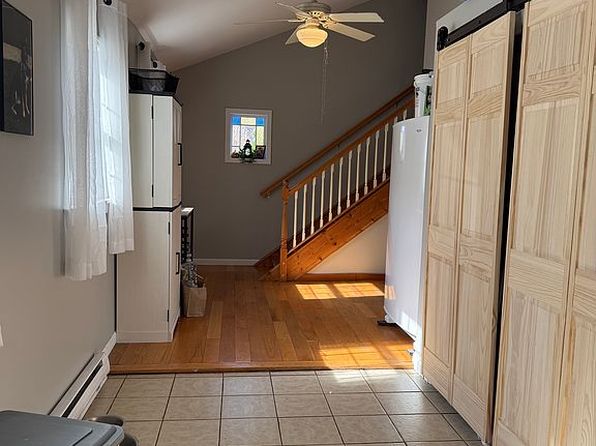406 W 2nd St, Watkins Glen, NY 14891