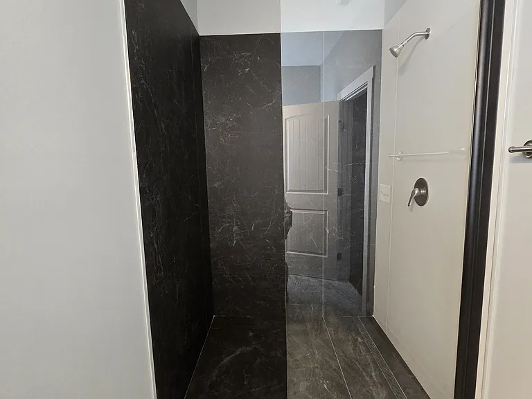 913 Cloud Springs Rd — Photo 8