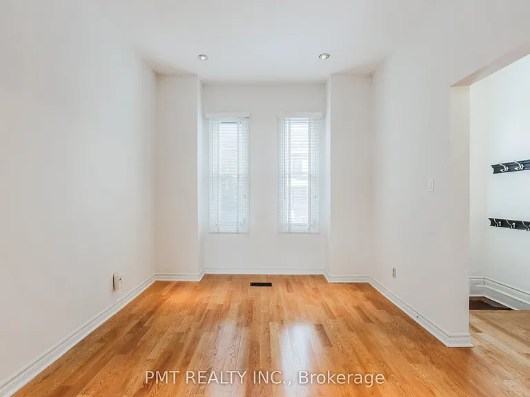 50 Massey St — Photo 3