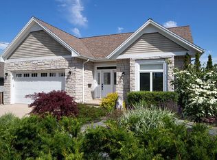 28 Fenwood Rd, Halifax, NS B3N1G8