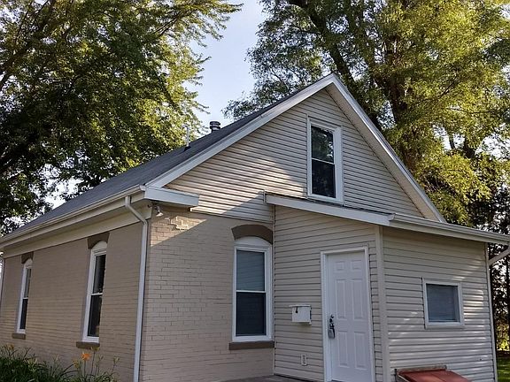 2nd image of 1620 W Burnham St
