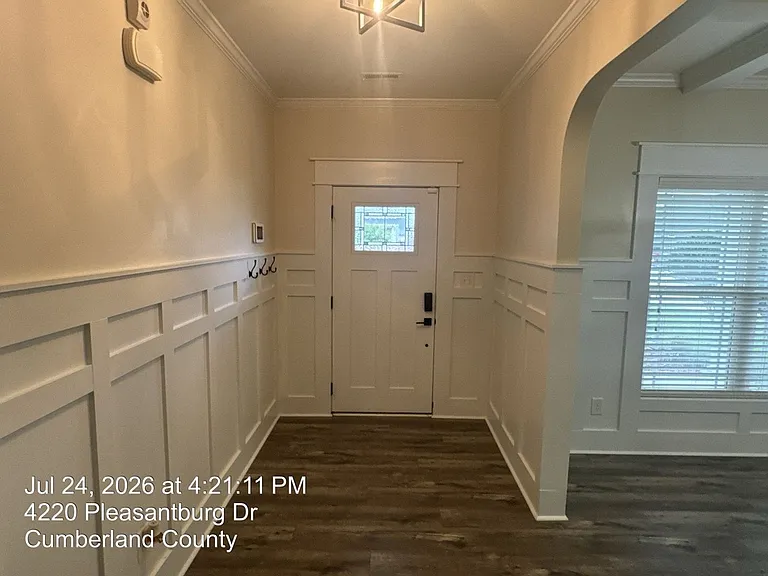 4220 Pleasantburg Dr — Photo 6