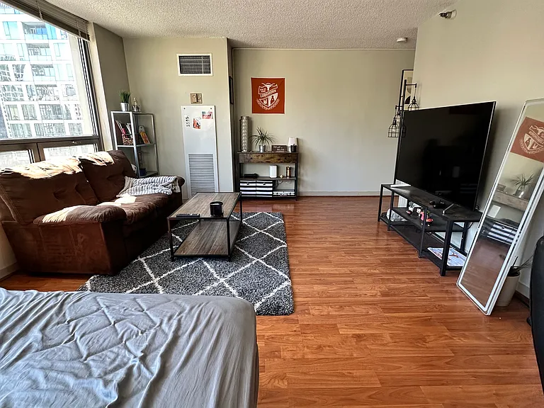 440 N Wabash Ave #1910 — Photo 3