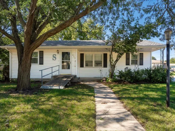 605 N Struble St, Bennington, KS 67422