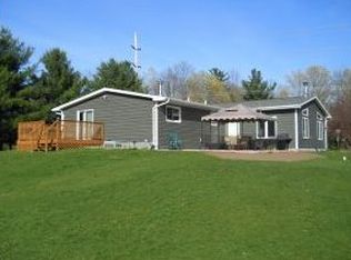 N5089 Tank Rd, New London, WI 54961