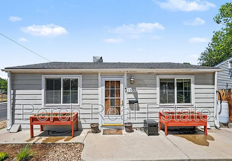 1595 W Maple Ave — Photo 1