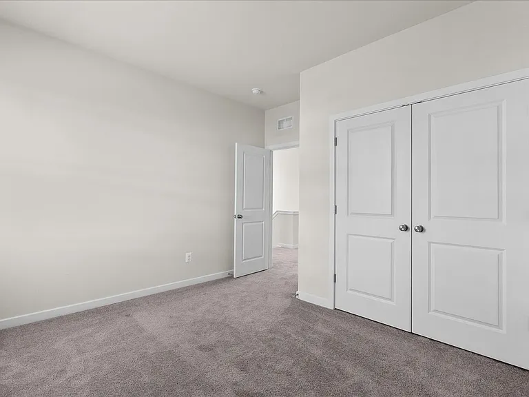128 Thornton Way — Photo 57