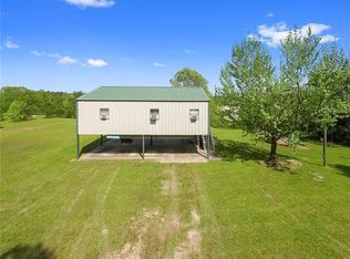 41183 Scenic River Ln, Mount Hermon, LA 70450