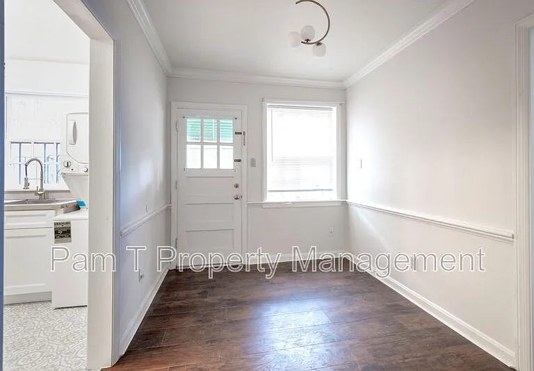 3411 Bull St #1 — Photo 8