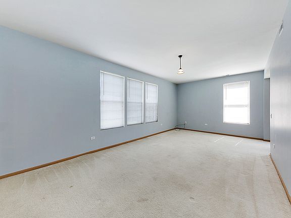 5th image of 3310 Bromley Ln #3310