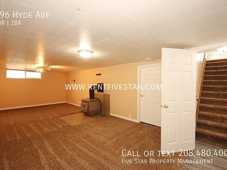 496 Hyde Ave — Photo 9
