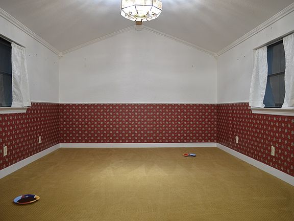 4th image of 16240 San Pedro Ave